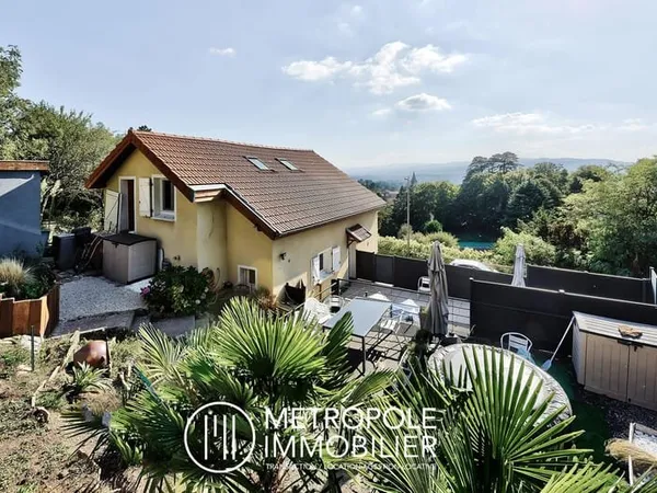 Charmante maison avec jardin et vue sur les Monts du Lyonnai