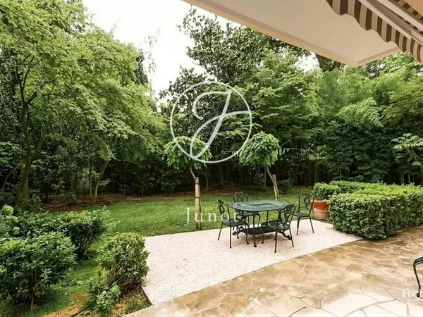 Appartement 4 pièces 122 m²