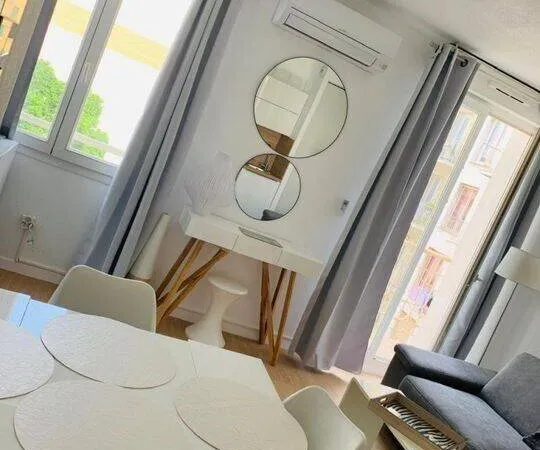 Studio 1 pièce 21 m²