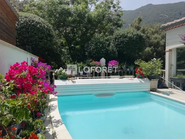 Maison 5 pièces 157 m²