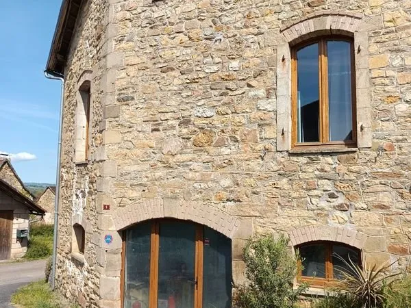 Lou appartement T1 à la campagne dans grande maison
