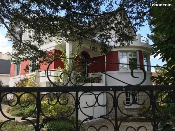 MaiMaison de 223 m2 dans le « Domaine de Grandchamp »