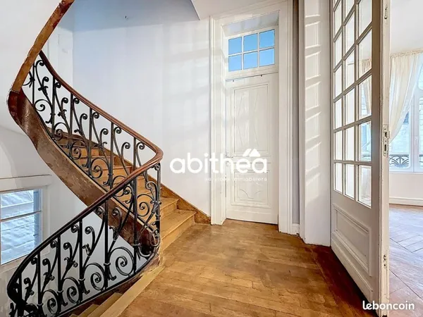 Propriété 11 pièces 280 m²