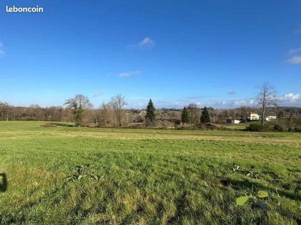 Terrain 636 m² La Geneytouse