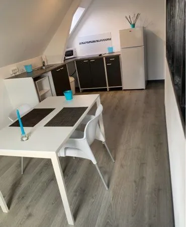 Appartement 3 pièces Calme et lumineux possibilité 2 chambres près Centre