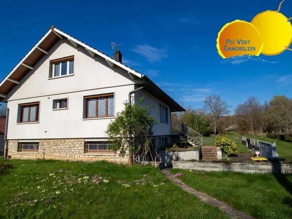 Maison traditionnelle 5 chambres avec grand terrain