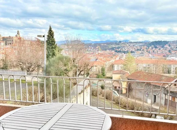 Appartement Balcon - 116m² - Le Puy-en-Velay - 3 chambres - rue des capucins