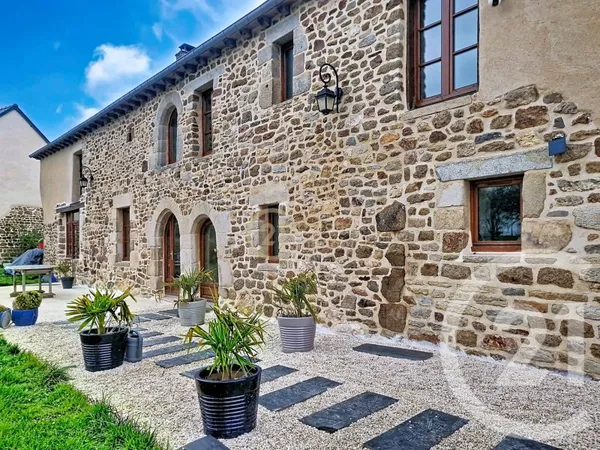 Maison 6 pièces 230 m²