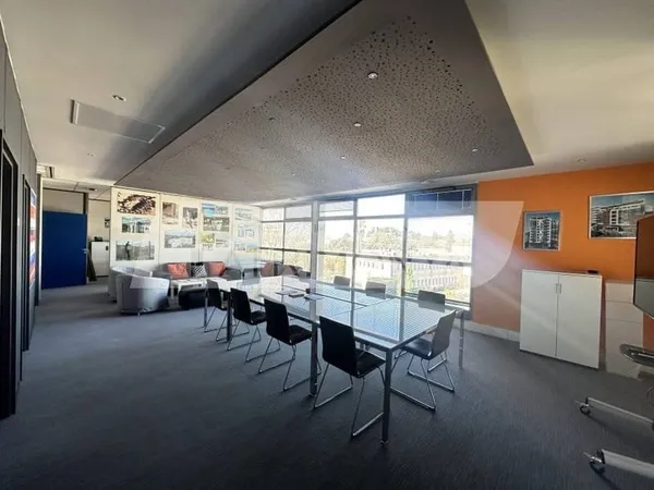 Bureaux 380 m²