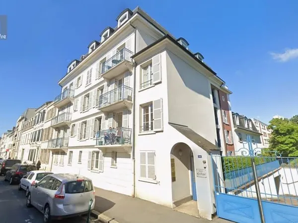 Appartement 3 pièces - 80,83 m2 - Box double et balcon