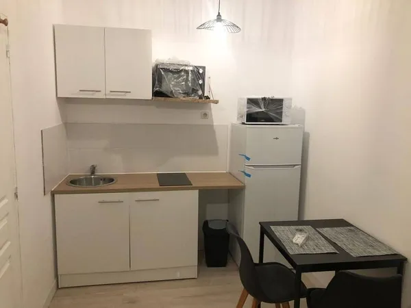 Studio 1 pièce 17 m²