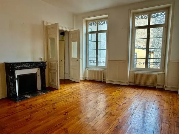 Appartement non meublé - JAUDE