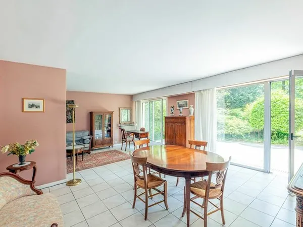 Appartement Versailles 5 pièce(s) 113.25 m2/ 100 m2 de jardin