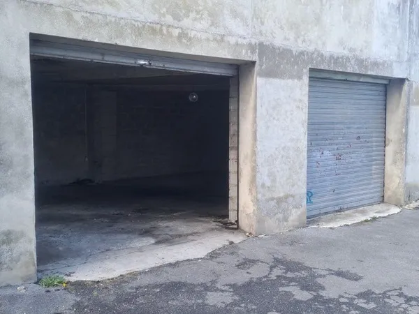 Box / Garage