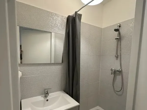 Appartement - T2 - MARSEILLE - 600