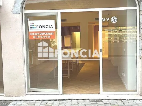 Local commercial 86 m²