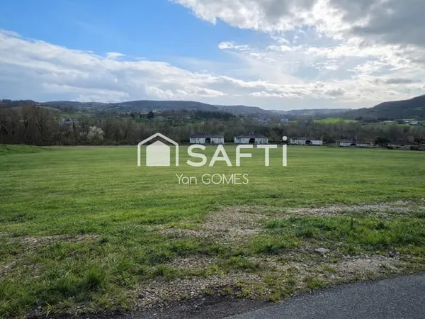 Terrain constructible 948 m² - Cadre paisible