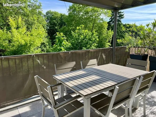 Duplex 91 m² - 3 chambres - Terrasse sud 15 m² - Dernier étage