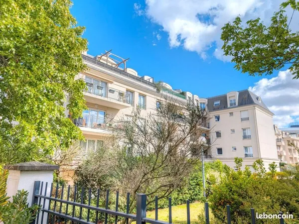 Studio 1 pièce 28 m²