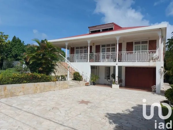 Maison 10 pièces 269 m²