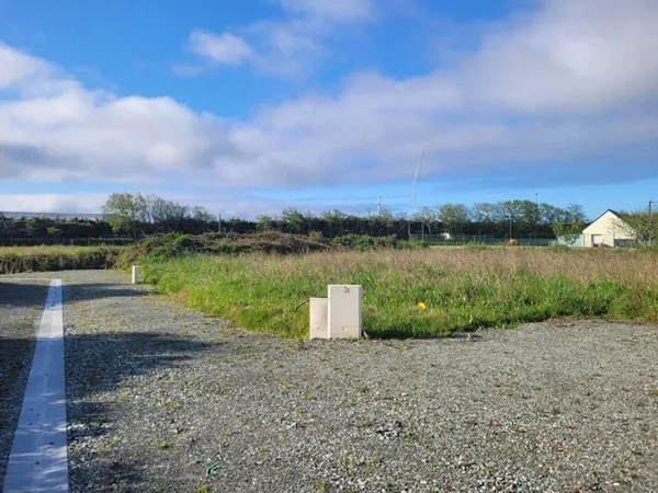 Terrain 554 m²