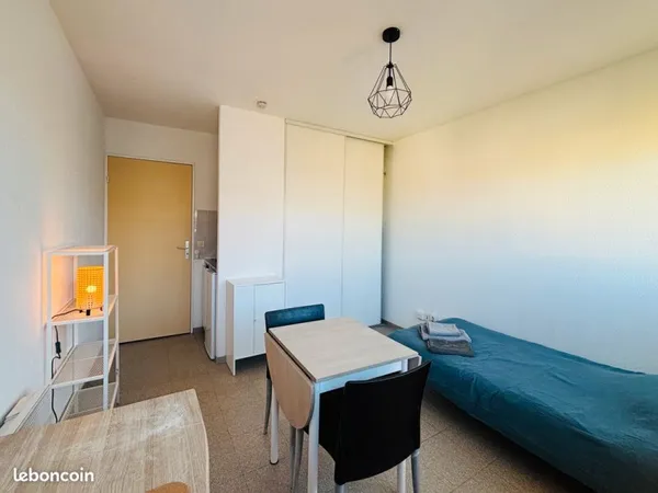 Studio meublé 18 m² + parking - idéal investisseur