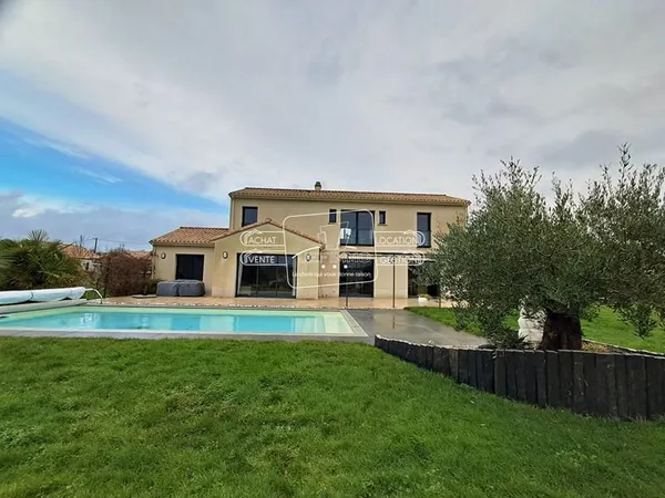 Maison Le Cellier 182 m2