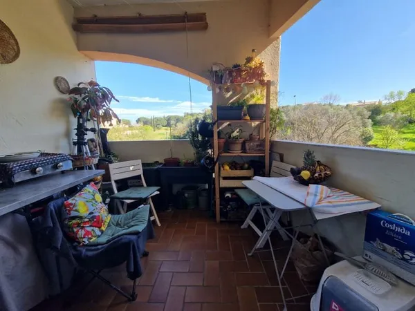 Appartement 2 pièces 45.42 m2 avec terrasse, cave et station
