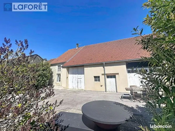 Propriété 5 pièces 120 m²