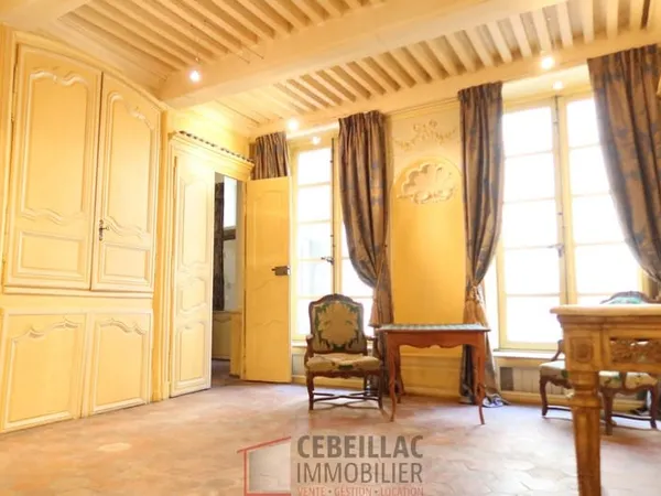 Appartement de caractère au coeur du plateau central 100 m2