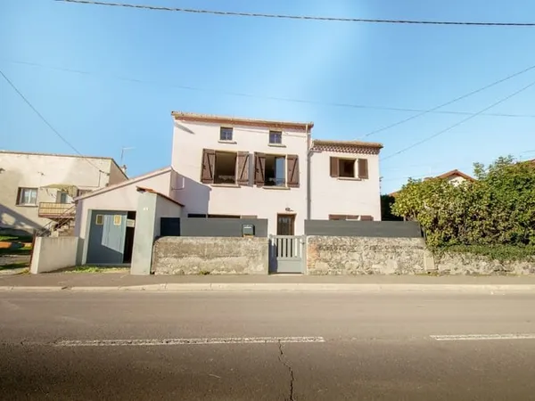 Maison F3 (70 m²) en vente à TALLENDE