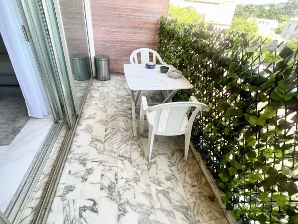 CANNES BASSE CALIFORNIE T2 DE 34M2 TERRASSE GARAGE