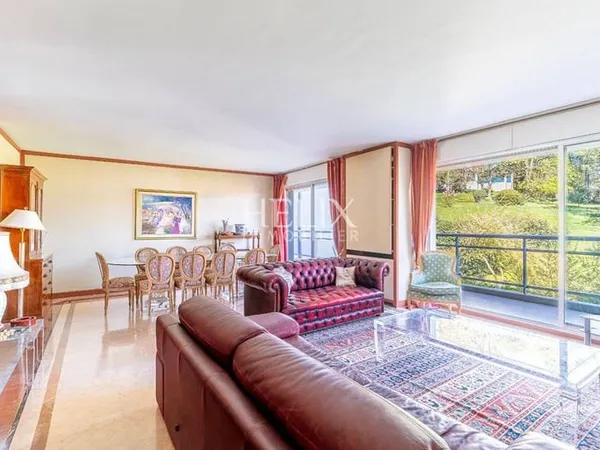 Appartement 5 pièces 130 m²