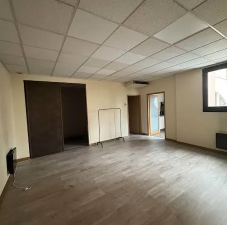 Bureaux 87 m²