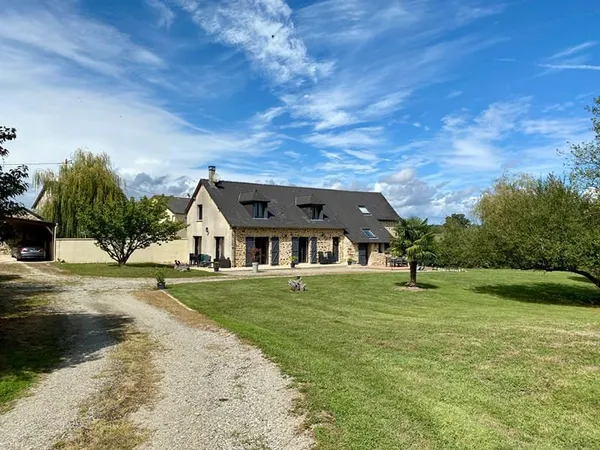Maison 10 pièces 175 m²