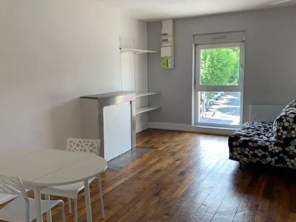 Studio 1 pièce 30 m²