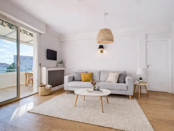 CANNES MARTINEZ - 3P 75M2 HAB. ÉTAGE ÉLEVÉ - SOLEIL - CALME