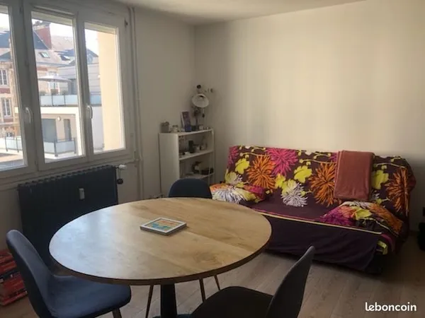 Appartement proche lycée Carnot