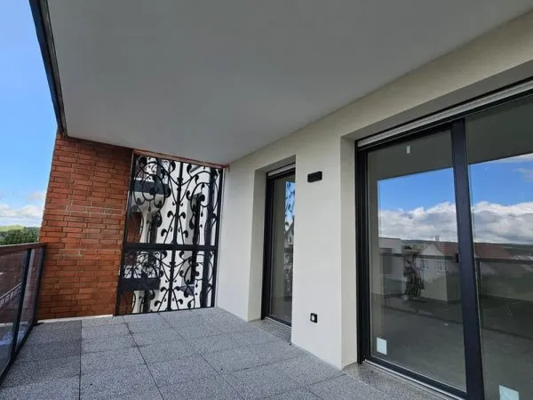 Appartement F3 63 m2 avec Rez de Jardin privatif de 137m2