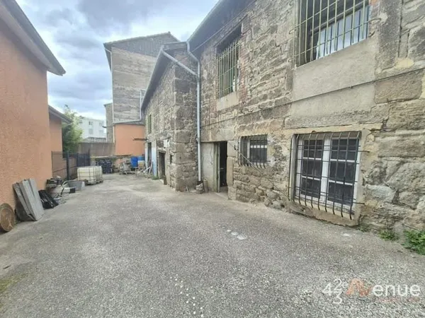Local 200 m²