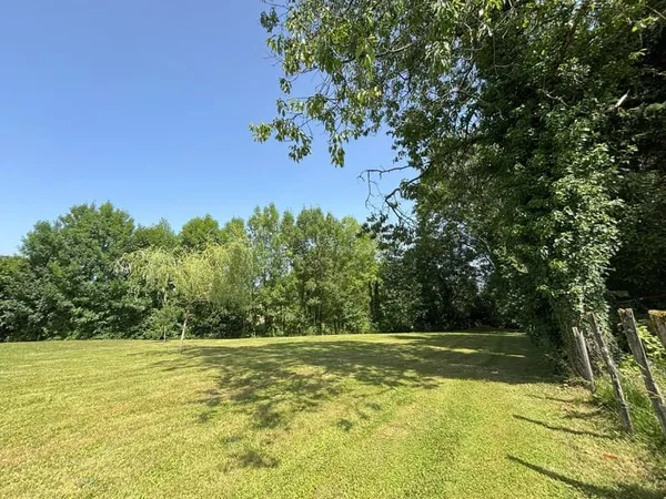 Opportunité terrain de 800m2