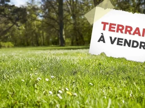 Terrain 770 m²