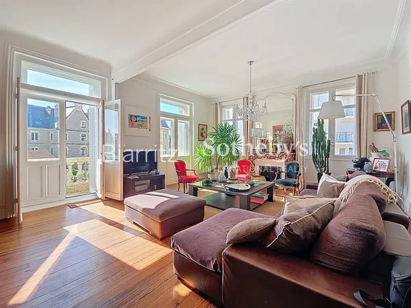 APPARTEMENT FAMILIAL QUARTIER IMPERIAL