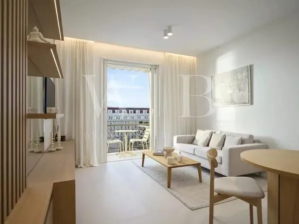 Cannes, la Croisette - Miramar - Dernier étage - Prestigieux Palace - Vue mer