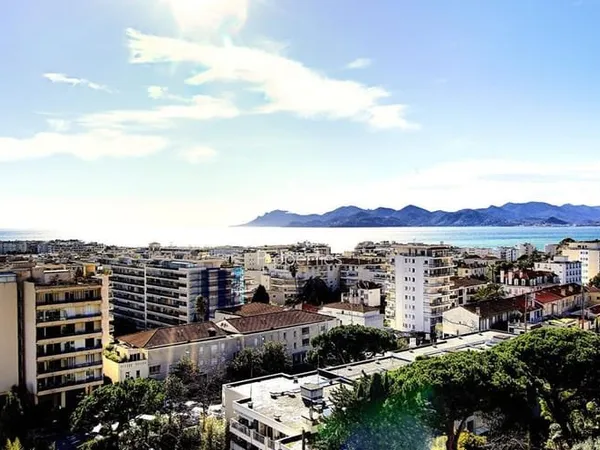 Cannes Basse Californie - Appartement d'exception 4 pièces avec vue mer panoramique