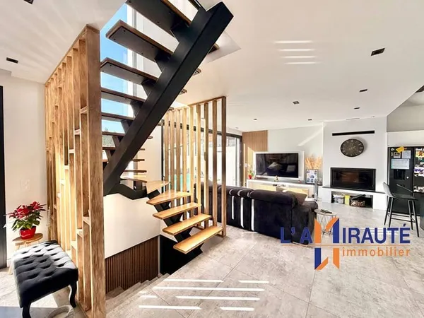 Maison 6 pièces 163 m²