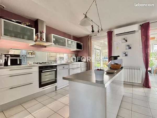 Maison 6 pièces 145 m²