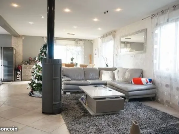 Maison familiale 140 m² - Lotissement calme, proche mer et port