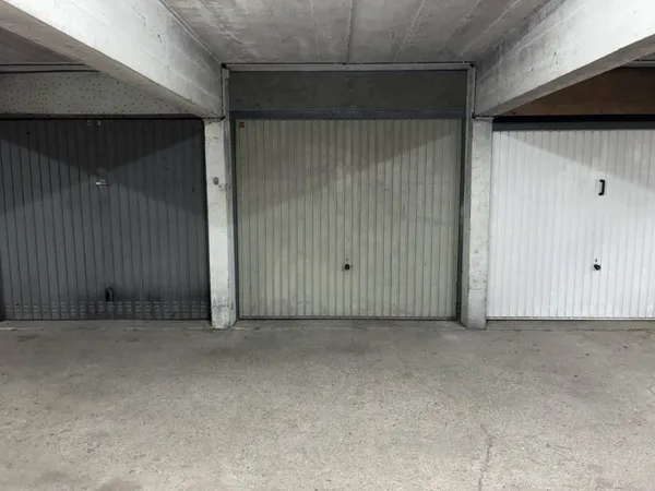 Parking 13 m²