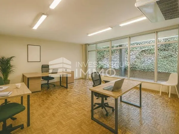 Local commercial 285 m²